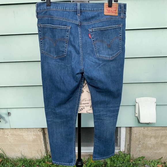 Levi’s Boyfriend high rise dark wash blue Jeans - Picture 4 of 9